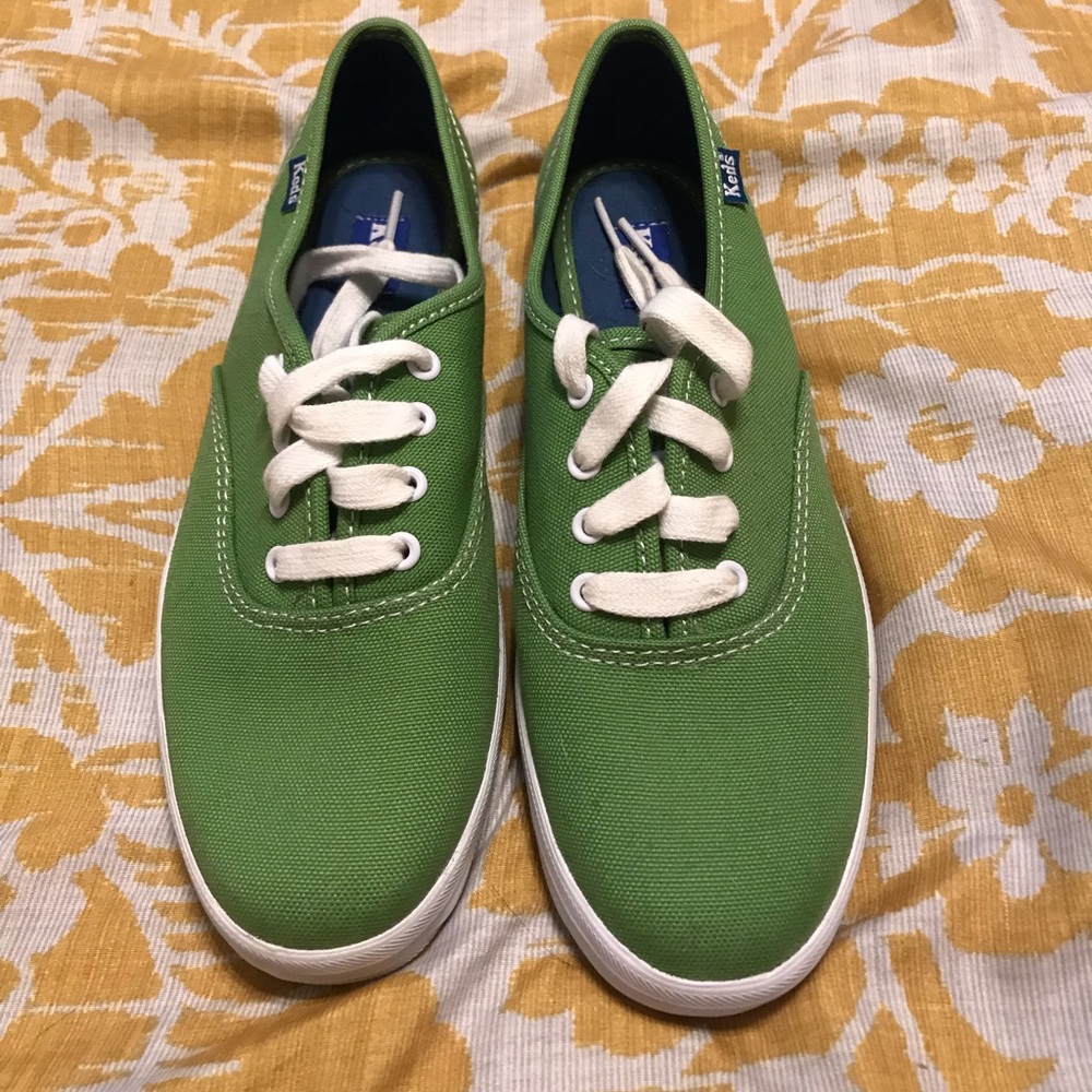 🇺🇸MEMORIAL DAY SALE NWOT Ladies Green Keds Shoes